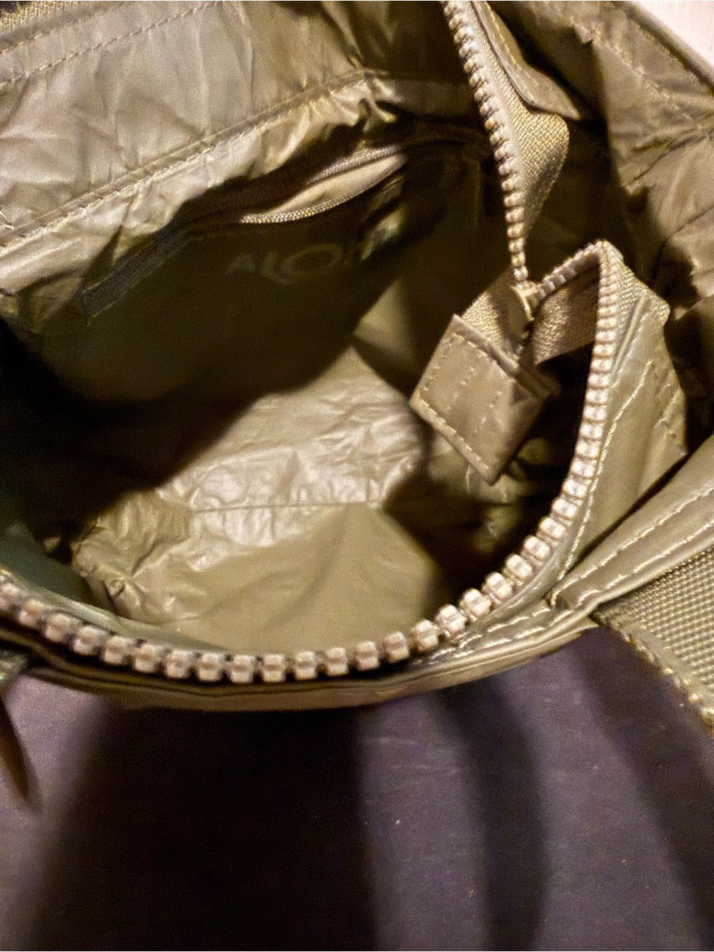 ALOHAS Olive Green Nylon Crossbody Tote - Picture 4 of 6
